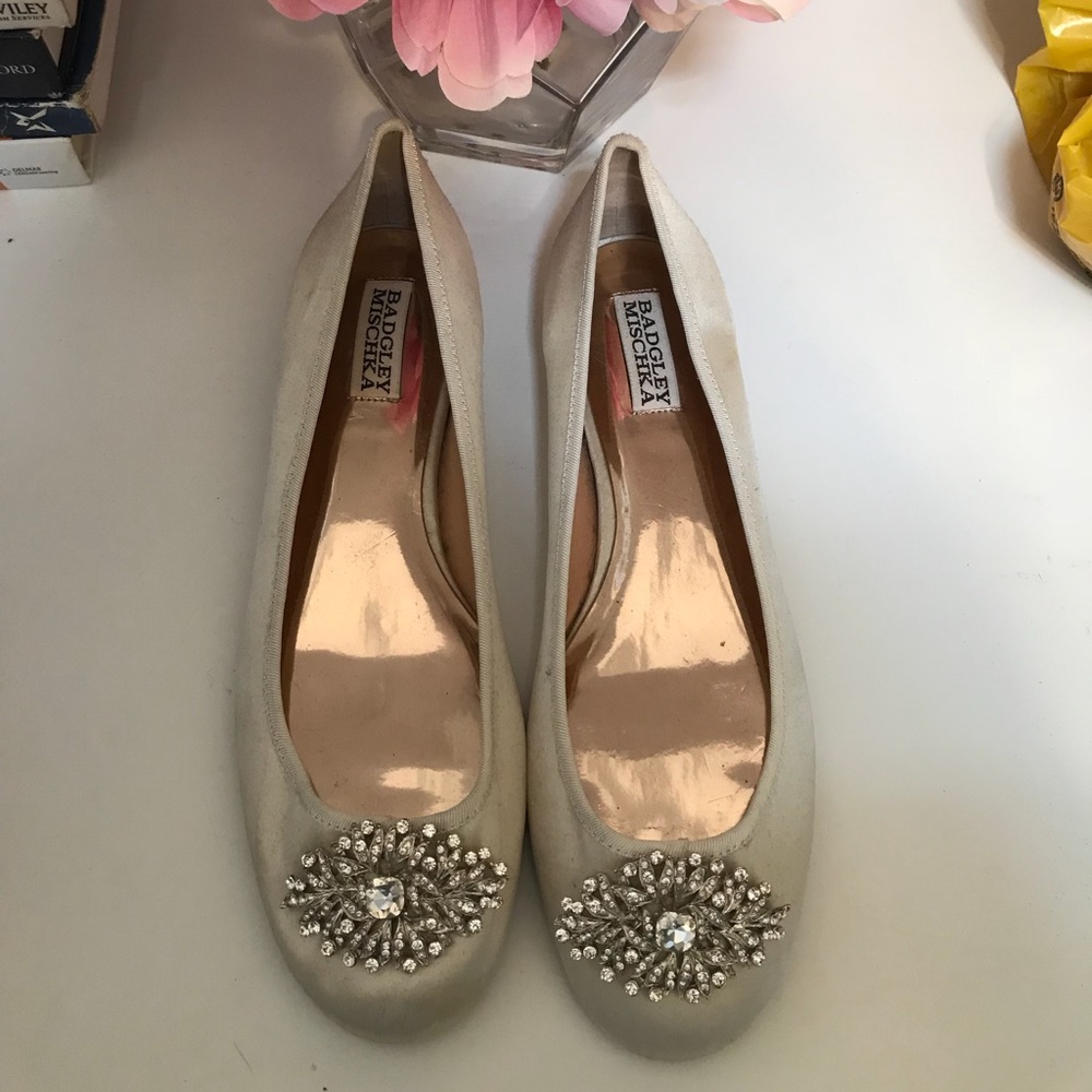 Badgley Mischka Flats